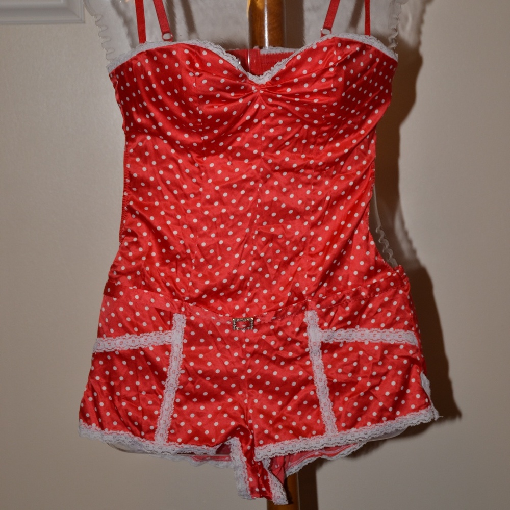 34B VS Sexy Little Things  Lingerie